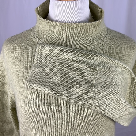 Beautiful Long Sleeve Funnel Neck Cashmere Sweater - Picture 3 of 6